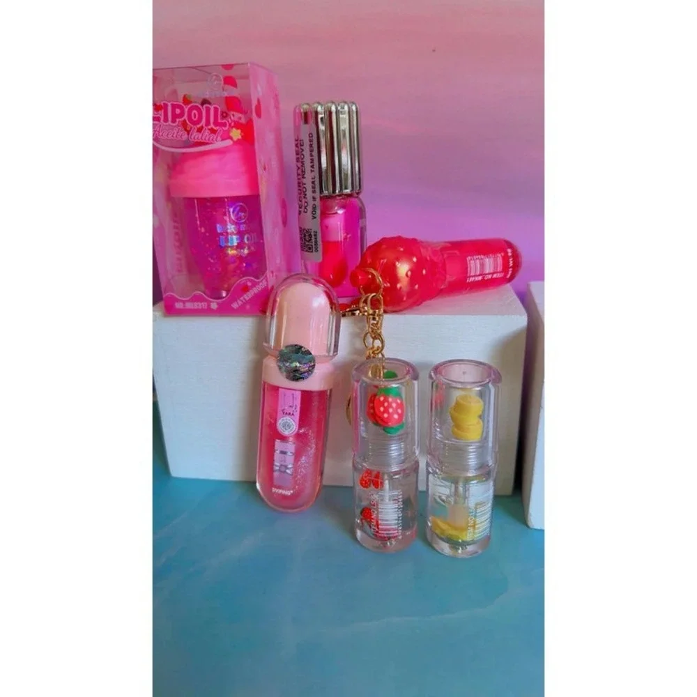 Very‎ big fruity cherry strawberry Summer lip balm lip oil bun bundle NEW